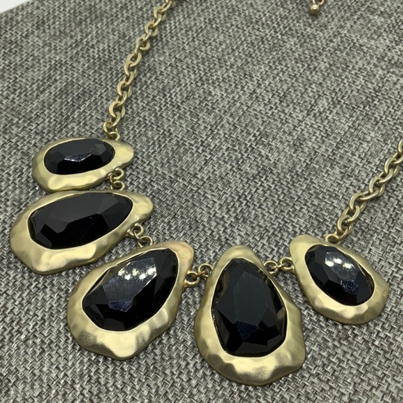 Francesca’s Collection Preppy Bib Necklace - Picture 4 of 6